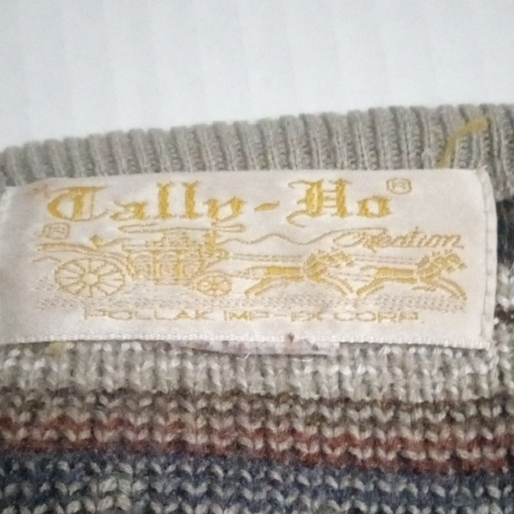 Tally Ho Multicolor Patterned Cardigan - Picture 5 of 5